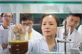 四川女神教授：出生教师世家，任职双一流，气质优雅！手握9篇Top期刊！图片