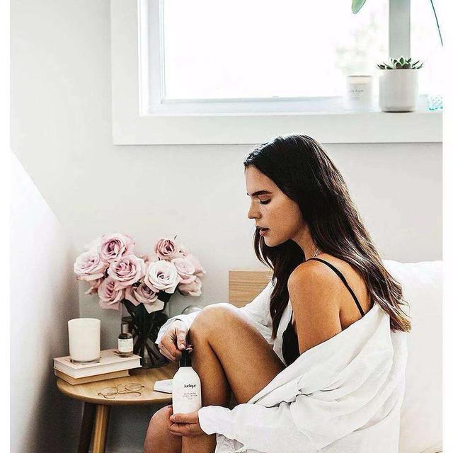 洗澡抹完身体乳之后需要清洗吗