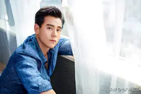 彭于晏大家都很熟悉了吧，通过自律改变人生，身材好，人也非常帅图片