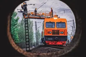 老铁说：问这些问题，你是想笑死我吗？图片