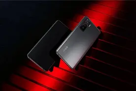 不仅是旗舰性能，iQOO5凭这三点横扫手机圈，网友惊呼太神奇图片