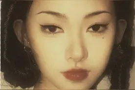西红柿颜值主播生涯再遭翻车，为自证美貌晒新照，网友：门缝歪了图片