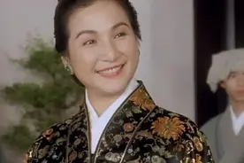 “武侠皇后”郑佩佩：嫁入豪门20年后，净身出户，到底是为啥呢图片