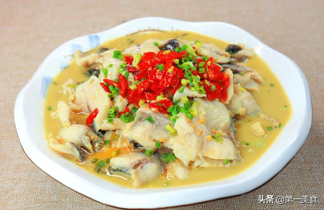 水煮酸菜鱼的做法（厨师长分享餐馆酸菜鱼做法）
