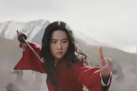 花木兰试镜片段曝光，窦靖童杨采钰蓝盈莹参加了，自信不输刘亦菲图片