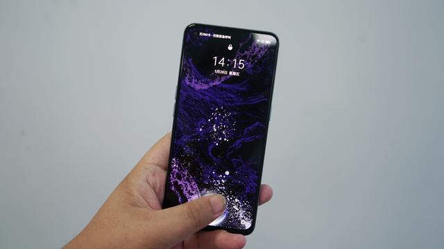 真我Q3 Pro狂欢版评测：千元利器，为618而生