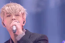 2021首场晚会一团糟，黄晓明瘦到认不出，蔡徐坤赶紧换发型吧图片