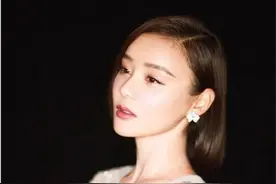 赵英俊离世三天，绯闻女友袁姗姗发文悼念，心碎表情似藏千言万语图片