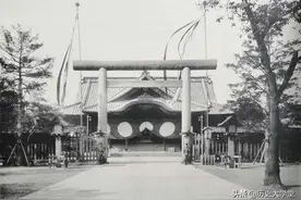 日本战败投降后，麦克阿瑟为何放弃烧毁日本的靖国神社图片
