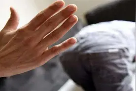 亲子间的忌讳，把孩子当“情绪垃圾桶”，可能对孩子造成不良影响图片