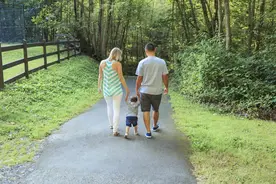 再婚后，我从来没有爱过继子，但他让我明白婚姻的真相图片