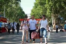 准大学生们新生报到时，这四样东西先别带，学长：都是血的教训啊图片