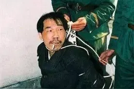死刑犯挂上绳索会说什么话？图片