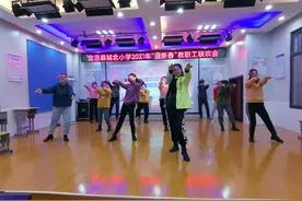 定远县城北小学舞蹈《你的千山万水》图片