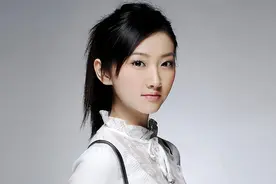 学校开除，整容失败，烂片女王，强捧不红的景甜，却因御姐翻红图片