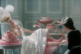 14岁女孩是万人景仰的太子妃，每天只知道花钱，国库的钱都不够花视频封面