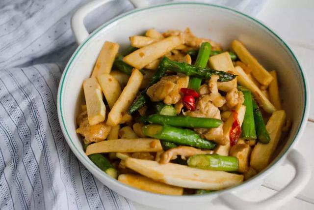 整个五月的鲜，一道菜全吃上了：今夏餐桌的新宠