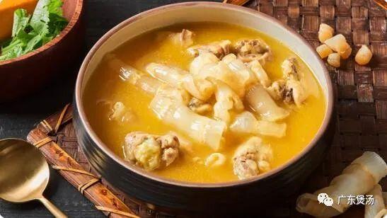 花胶煲鸡汤为什么很黄 花胶鸡汤为什么这么黄