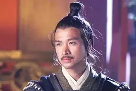 皇帝面试丞相，吃肉却不给筷子，丞相离开后，皇帝：此人留不得图片
