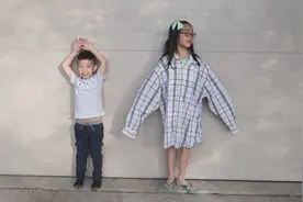 “捡旧衣”给孩子穿，你愿意接受么？图片