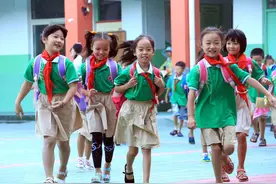 开学季，孩子的书包里不仅要装好书，更要装好这几样东西图片