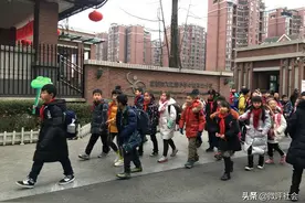 安徽中小学假期通知，蚌埠暂停线下教学，池州高三仅放十天假图片