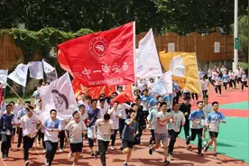 张扬青春、又酷又炫！西安铁一中第60届体育节暨田径运动会燃爆全场图片