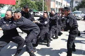 退伍不褪色，换装不换“心”| 城固县公安局巡特警大队警务辅助人员程戈图片