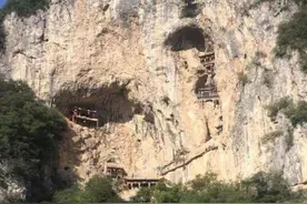 陕西一处险峻的“悬空寺”，不是胆大之人，不敢攀登而上图片
