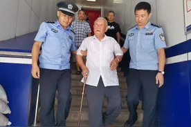 都匀：88岁援朝退伍老兵  38载青春献警营图片