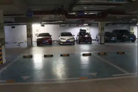 小区车位还能打包卖？神秘业主一口气买下753个，其团队工作人员：买车位合法合规，没有“猫腻”图片