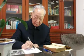 师德标兵、国医大师伍炳彩：为师重教葆初心 躬耕岐黄惠苍生图片