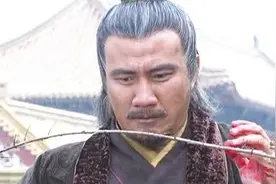 靖难之役，朱棣敢夺侄子皇位，为什么之前不去夺大哥朱标太子位？图片