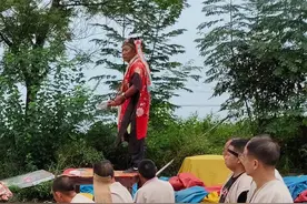 记录:年轻人不大了解的丧葬习俗，不知道你们还保留这样的习俗么?图片