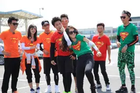 《跑男》为何要力捧21岁的蔡徐坤？黄明昊连续两期做客，就是答案图片