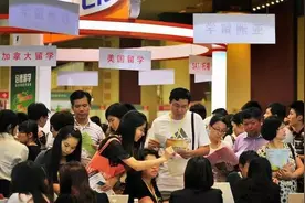 留学生回国补英语成常态，是什么造成了这种现象？图片