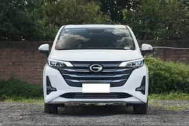 过年回老家开MPV比轿车实用，这两款空间大座位多，省油还耐用图片