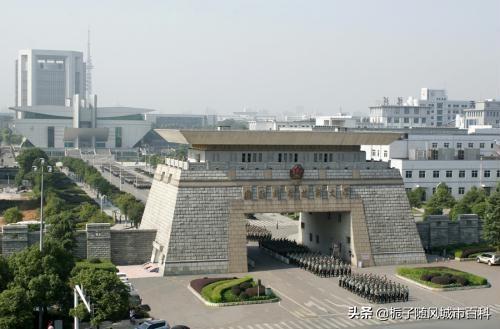 工学,军事学,管理学,经济学,哲学,文学,教育学,法学,历史学等十大学科