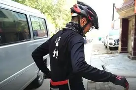 在可可西里失联小伙已离世，警方在积水潭内发现尸体，最后一条朋友圈曝光图片
