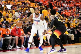 揭秘NBA球员薪资是如何发放的，打卡还是给现金，不够花怎么办？图片