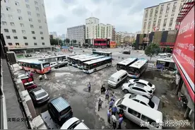 211路、222路终点站调整！301路增加纯电新车图片