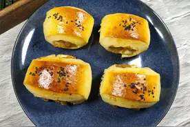 1碗面粉2个鸡蛋，教您做电饭锅面包，一看就会，简单好吃零失手图片