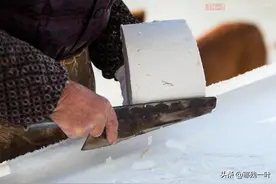 探访杭州西湖藕粉原产地，手工制作一刀刀切，几十年磨掉半把刀面图片