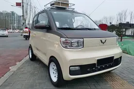 五菱宏光miniEV改装轮毂案例，这小车真好玩图片