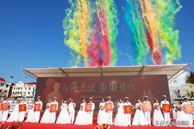 浪花白配婚纱白，这就是嫁给爱情的样子图片