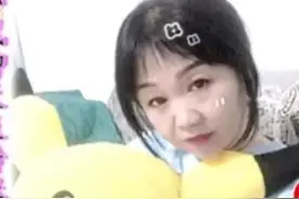 小伙新婚，却发现妻子的秘密，原来妻子是个57岁大妈图片