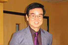 黄百鸣的真爱情史，放弃纸醉金迷的生活，陪妻子抗癌15年终获成功图片