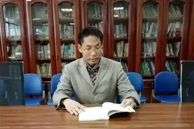 又一篇博士论文走红：弃“铁饭碗”游学，25年从中专读到博士图片