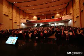 “她”传奇，照耀新时代图片