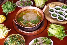 美丽云南（第二季）| 天材地宝 滇中一绝——美食：玉溪铜锅美食图片